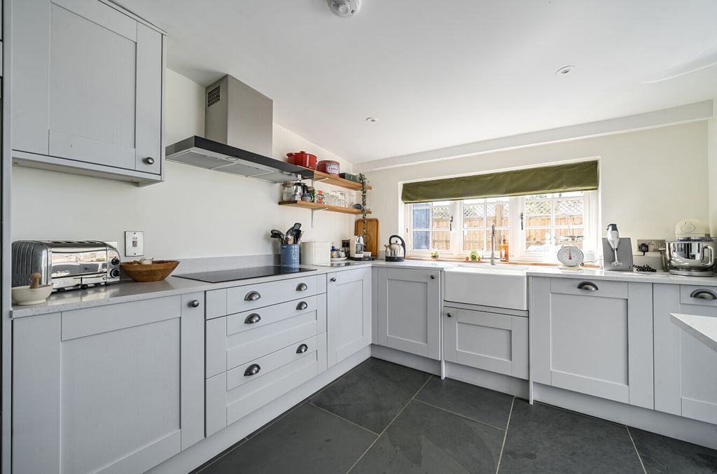 Property photo 2 of 16 1343110-13-68A921...