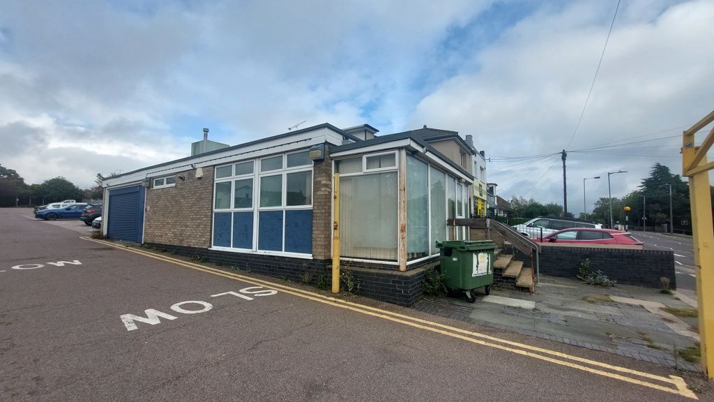 Property photo 2 of 7 Photo 9