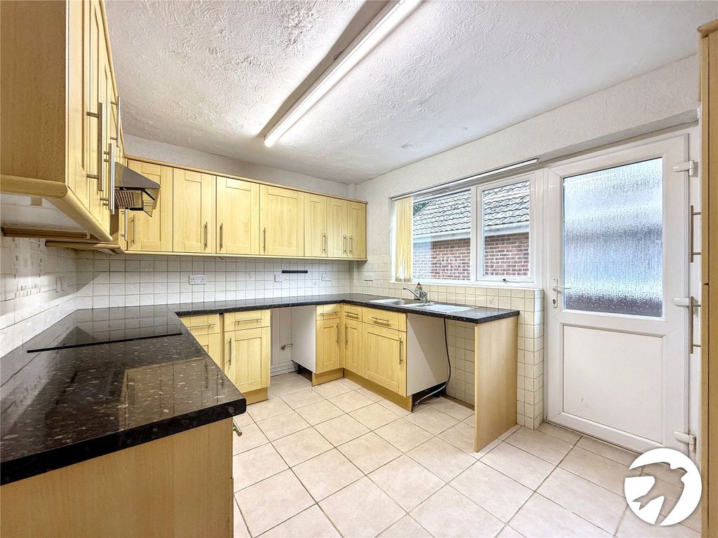 Property photo 3 of 16 Picture No. 06
