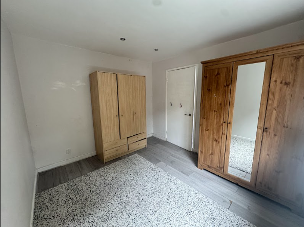 Property photo 1 of 4