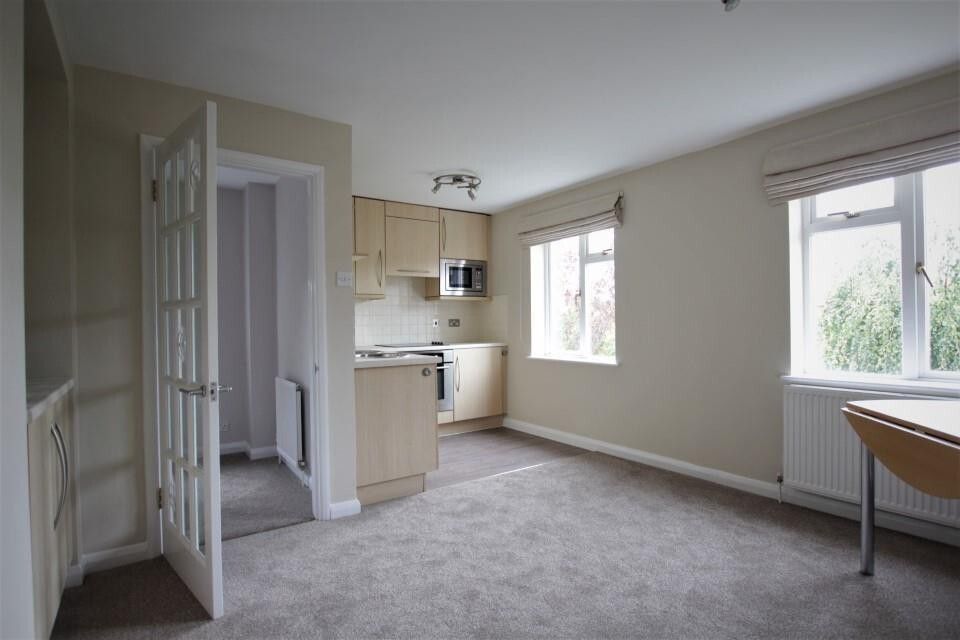 Property photo 1 of 6 Living Room & Kitche