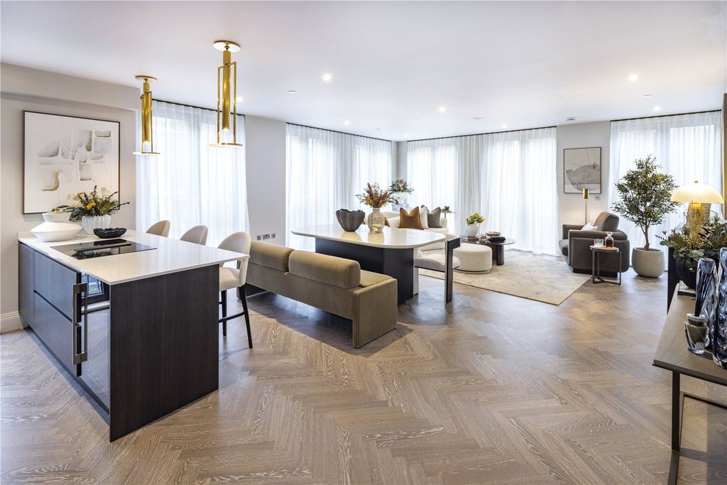 Property photo 1 of 9 Marlybone Mansions