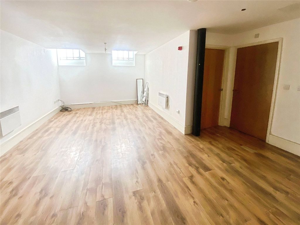 Property photo 3 of 8 Living Room