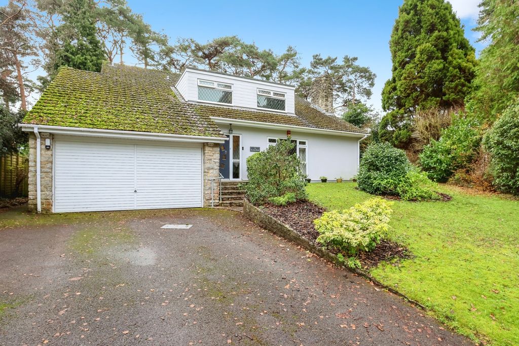 Property photo 1 of 18 Photo