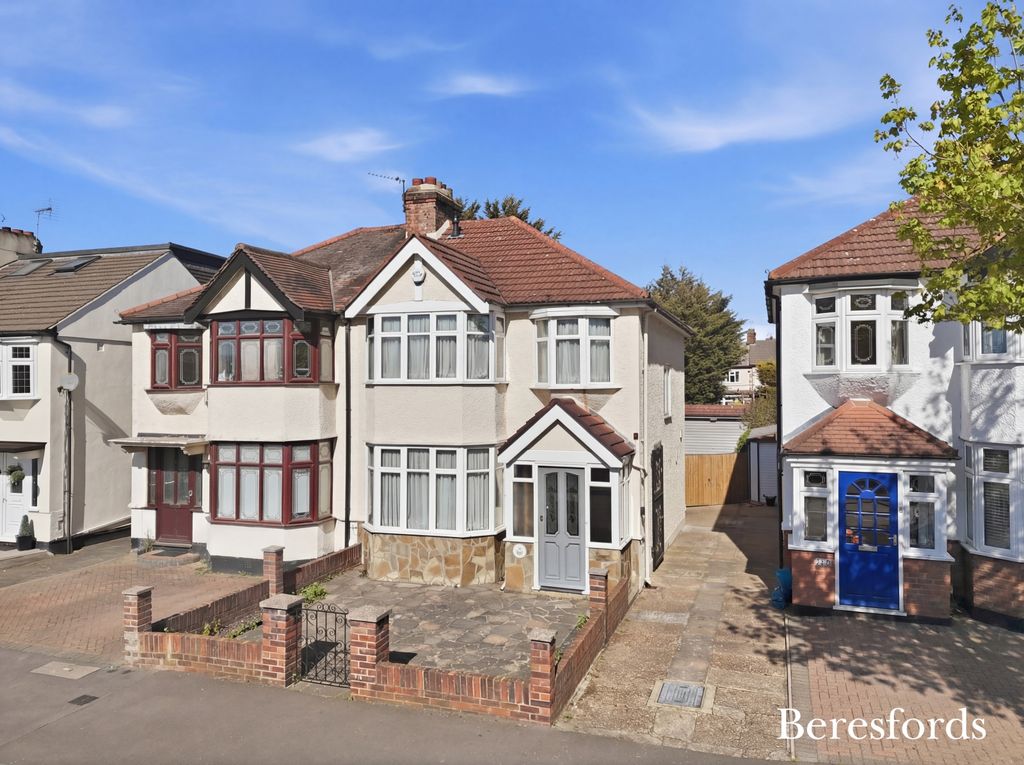 Property photo 1 of 25 Picture No. 03