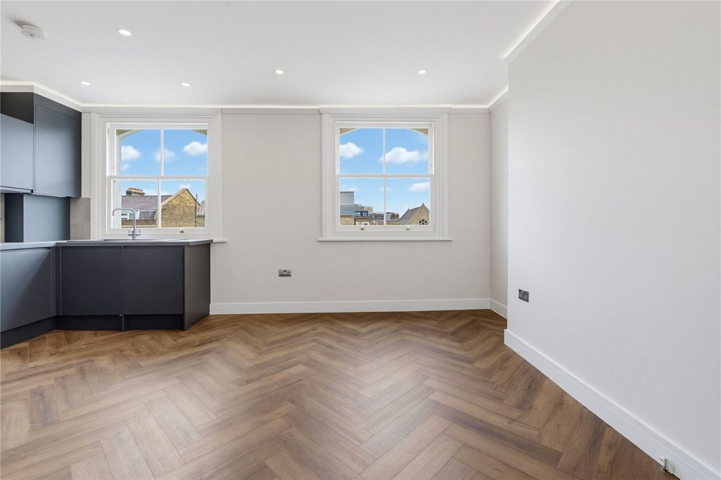 Property photo 1 of 10 Picture No. 04