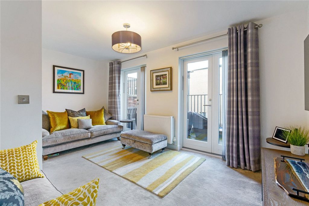 Property photo 2 of 16 Picture No. 10