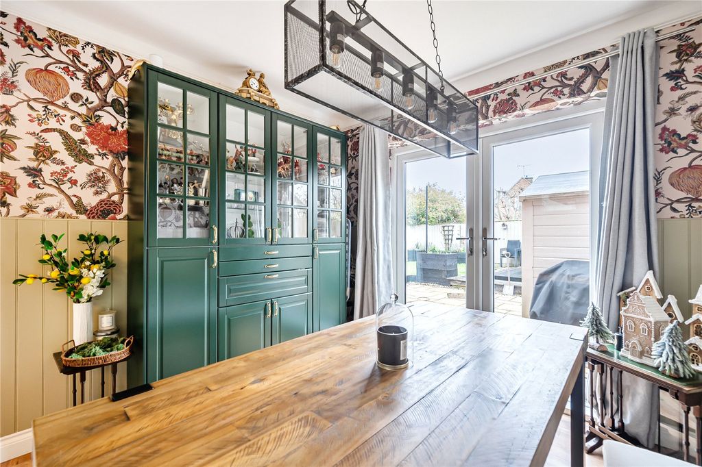 Property photo 3 of 14 Picture No. 11