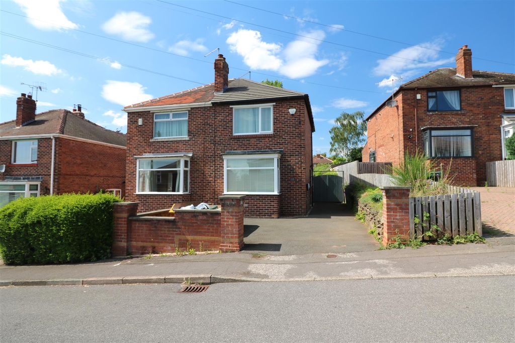 Property photo 1 of 12 44 Sandringham External.Jpg
