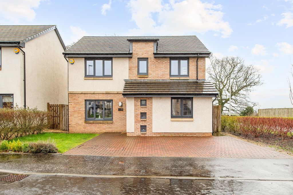 Property photo 1 of 27