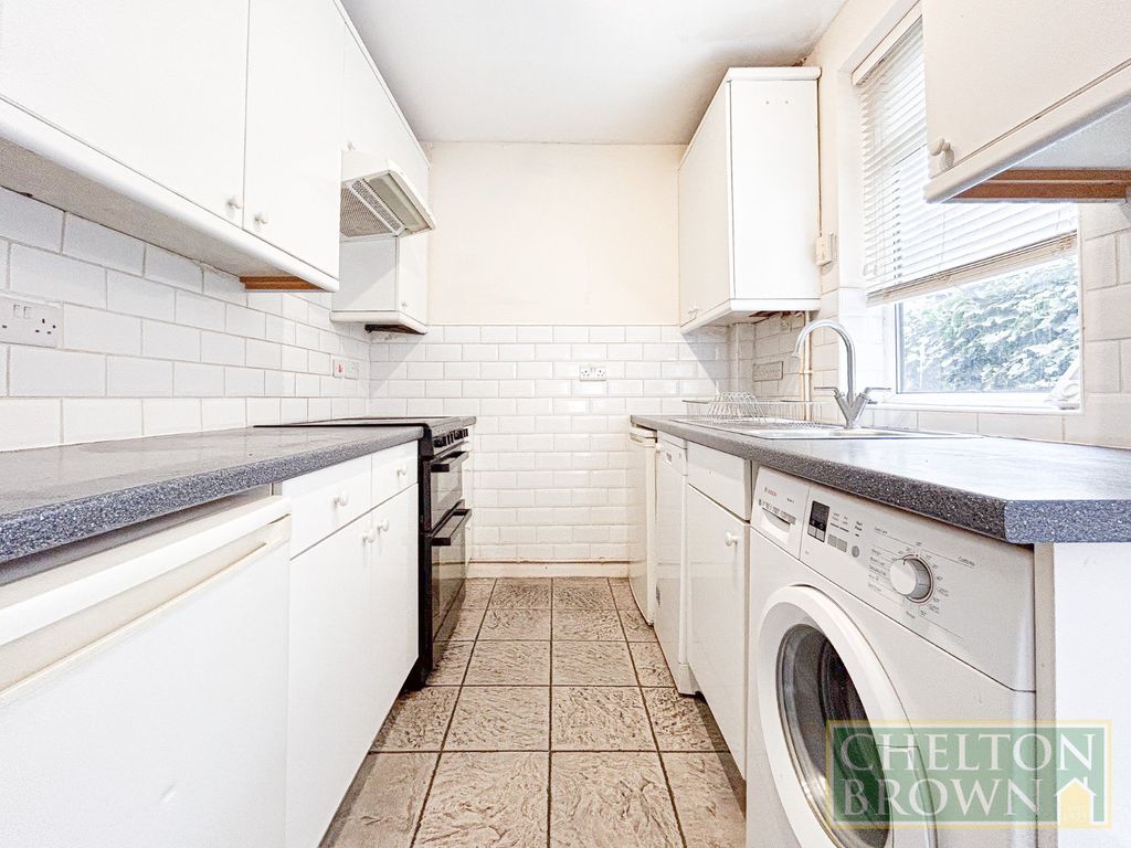 Property photo 3 of 29 Kitchen