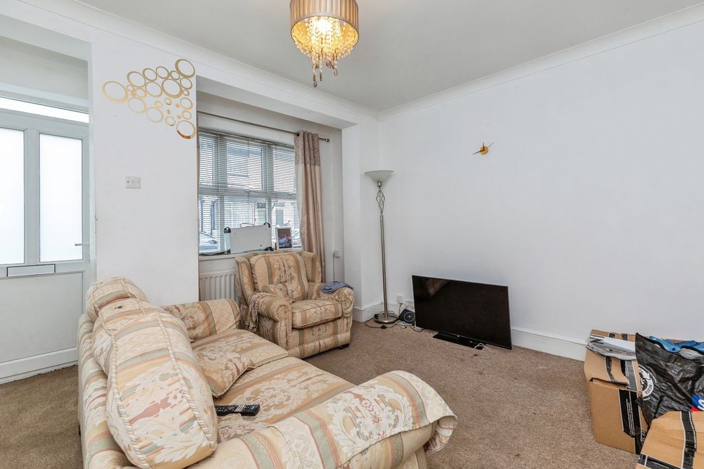 Property photo 3 of 15 Photo