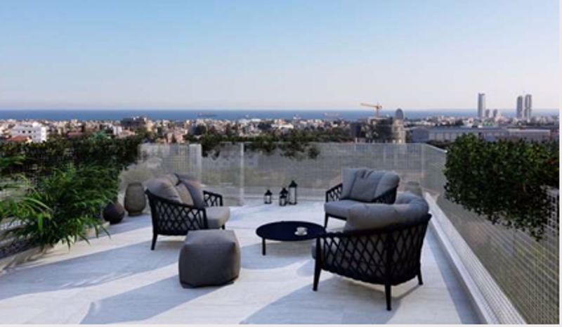 Property photo 2 of 8 Roof Garden -...