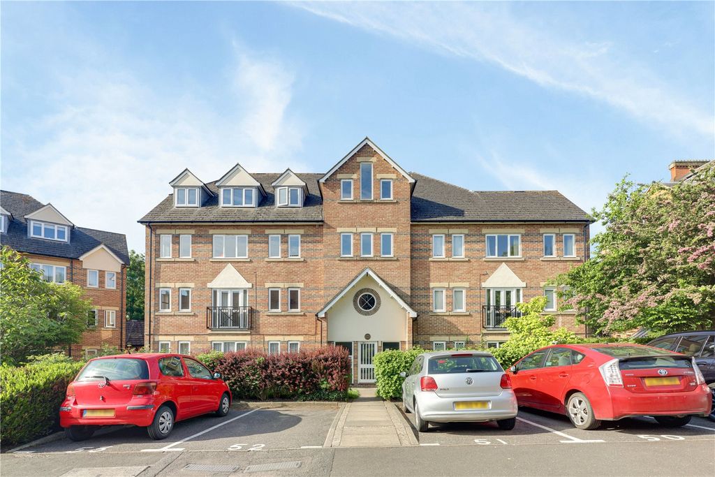 Property photo 1 of 17 Exterior
