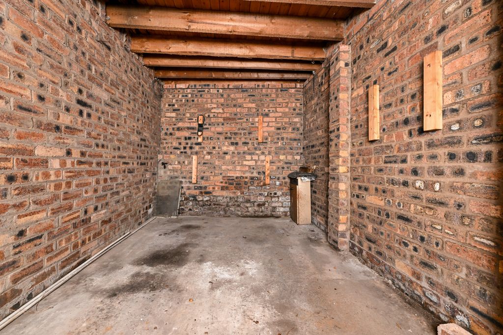 Property photo 2 of 8 Property Image 2