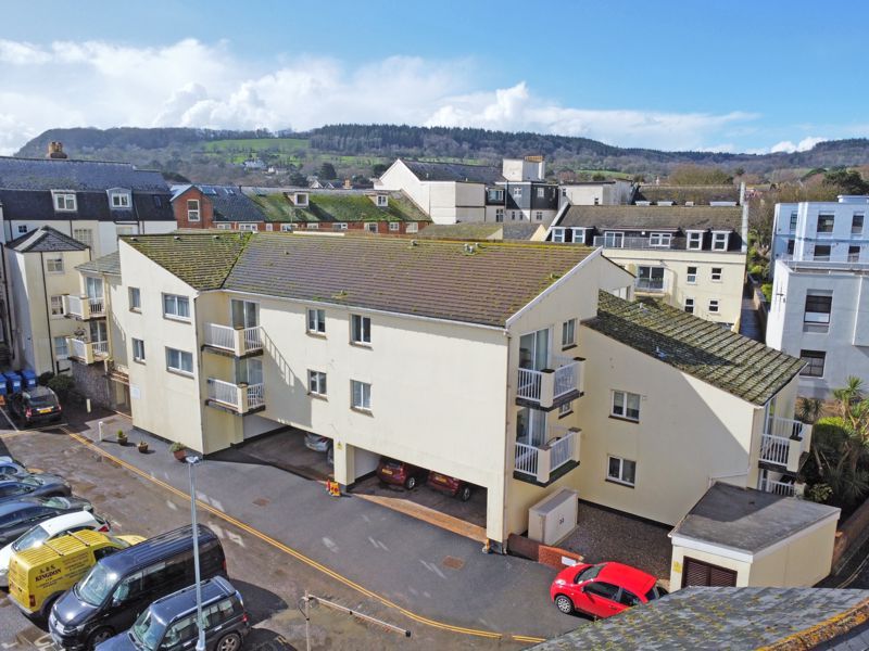 Property photo 1 of 8 Photo 8