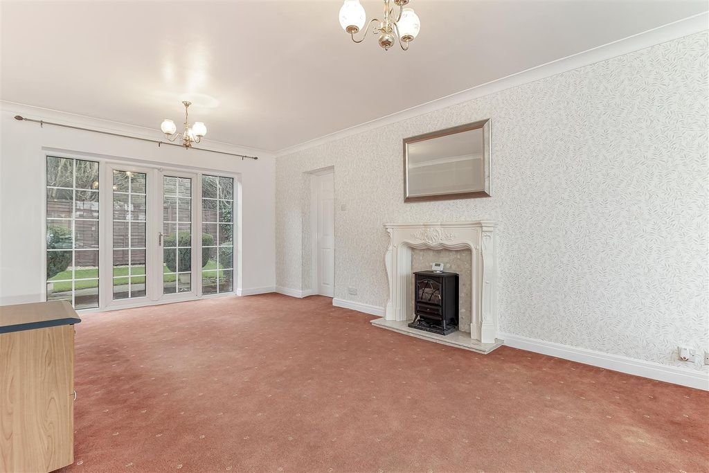 Property photo 2 of 27 Lounge - A.Jpg