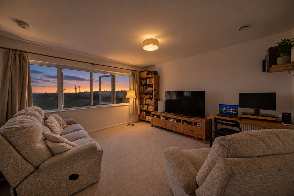 Property photo 2 of 13