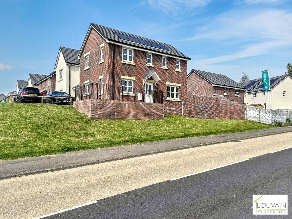 Property photo 1 of 26