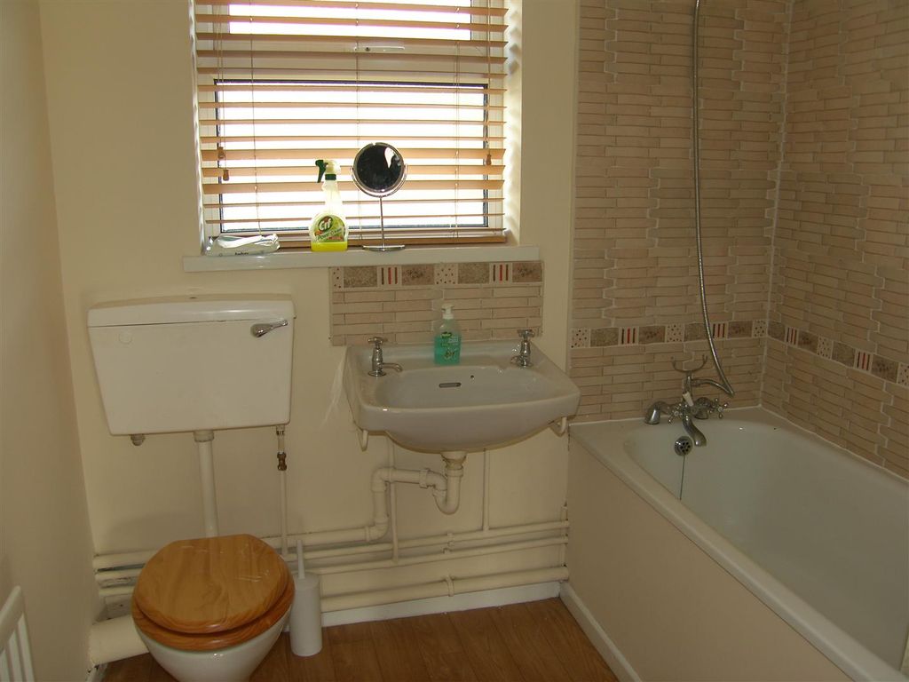 Property photo 2 of 5