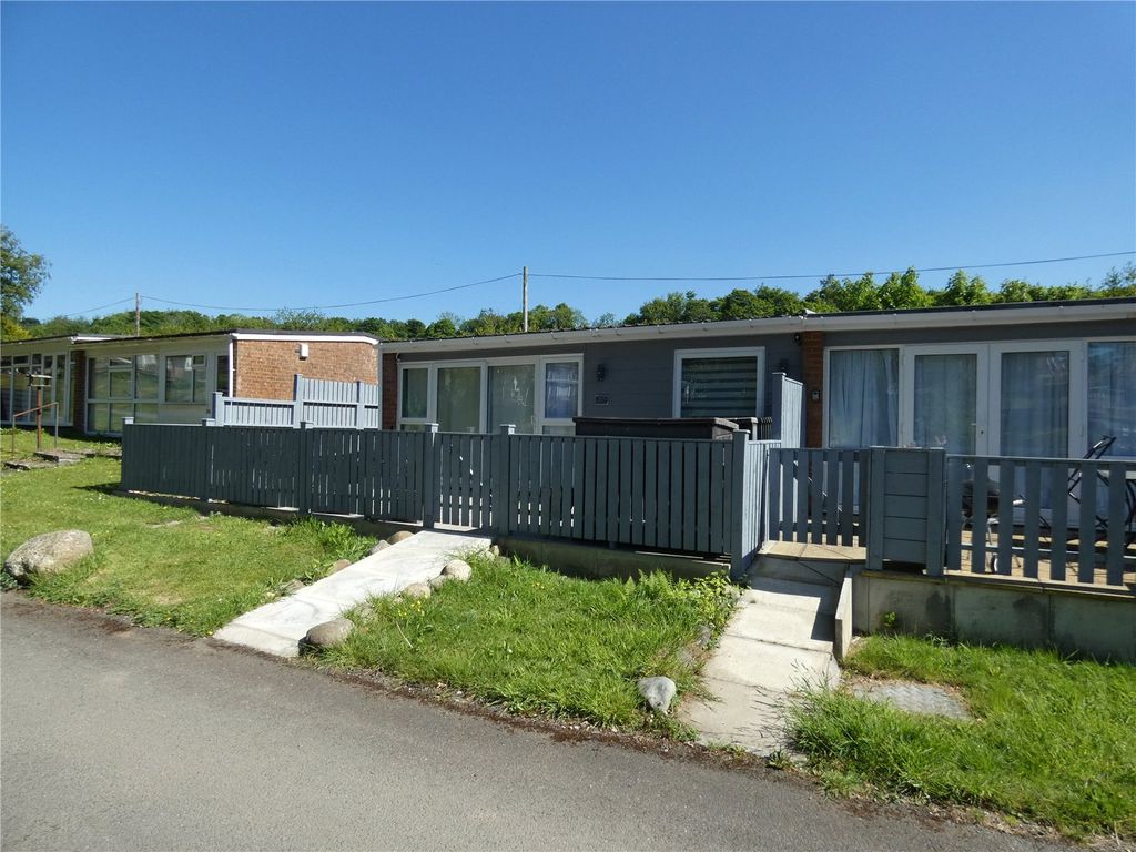 Property photo 2 of 14 Picture No. 15