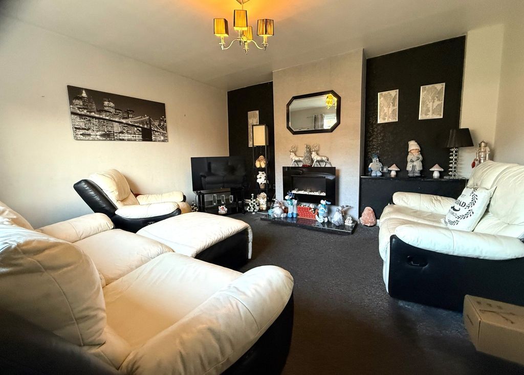 Property photo 3 of 24 Photograph 3