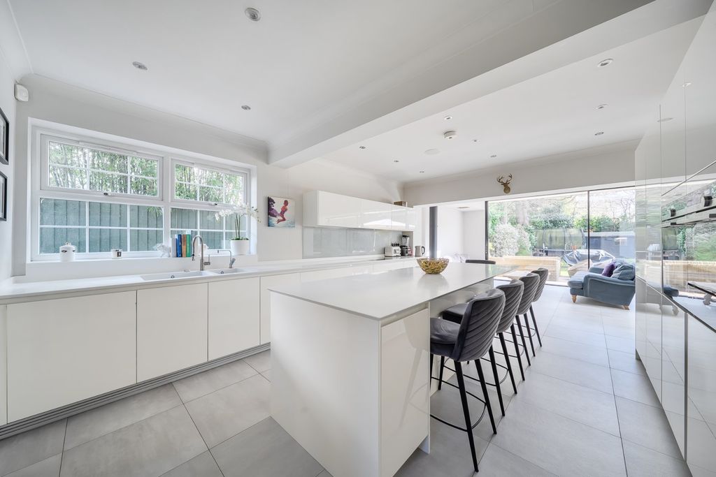 Property photo 3 of 30 Picture No. 32