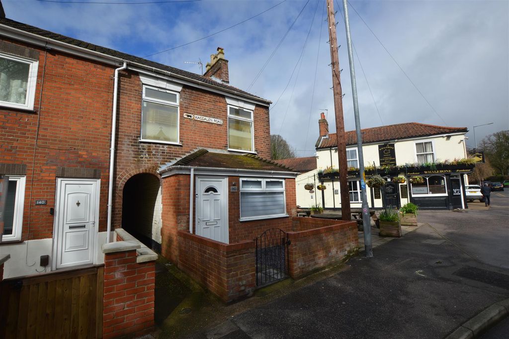 Property photo 1 of 11 Ext 2.Jpg