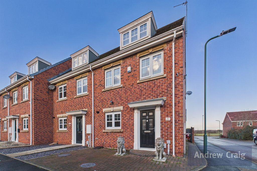 Property photo 1 of 14 (Main)