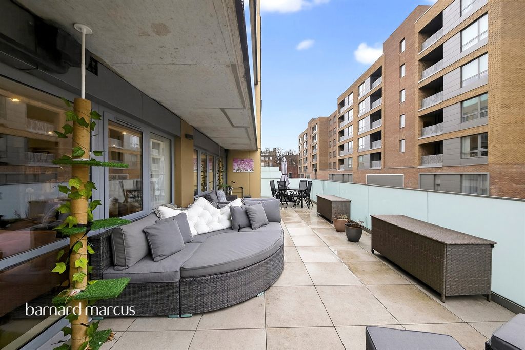 Property photo 1 of 10