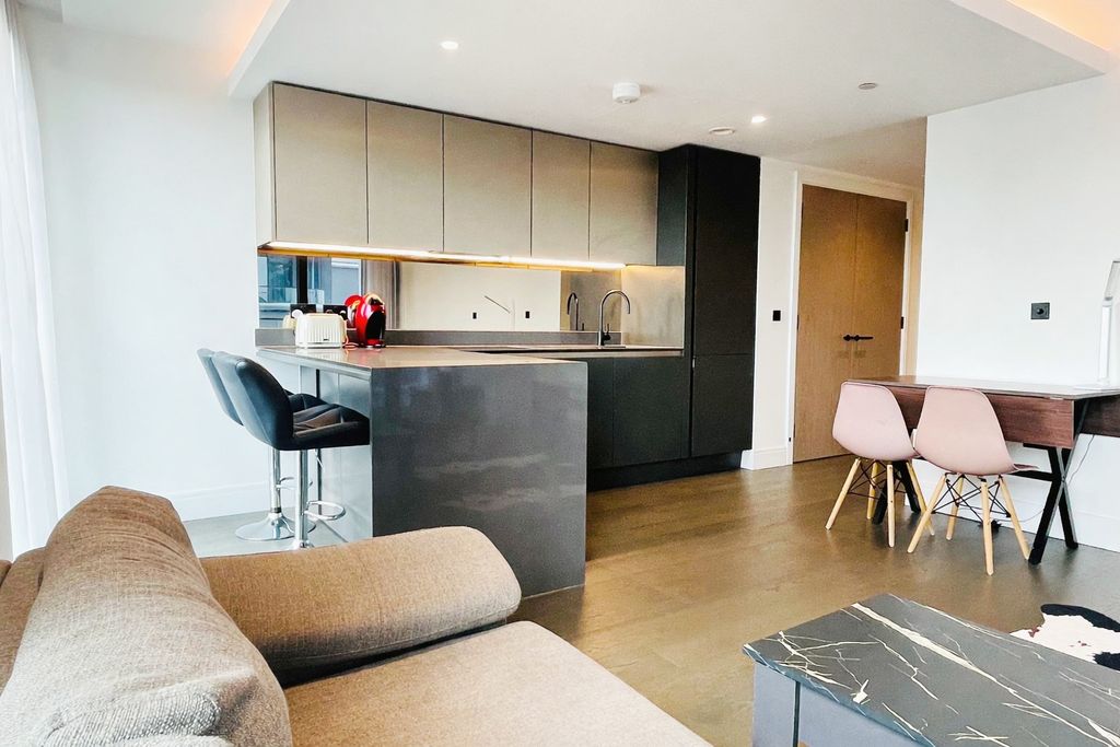 Property photo 2 of 16 Kitchen