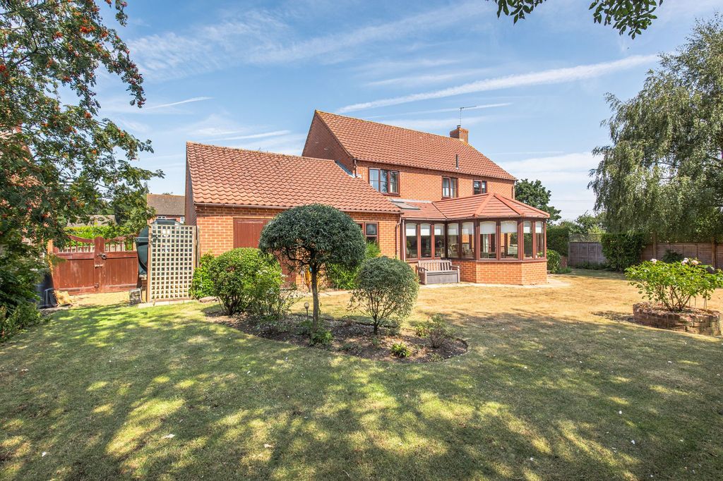 Property photo 1 of 22