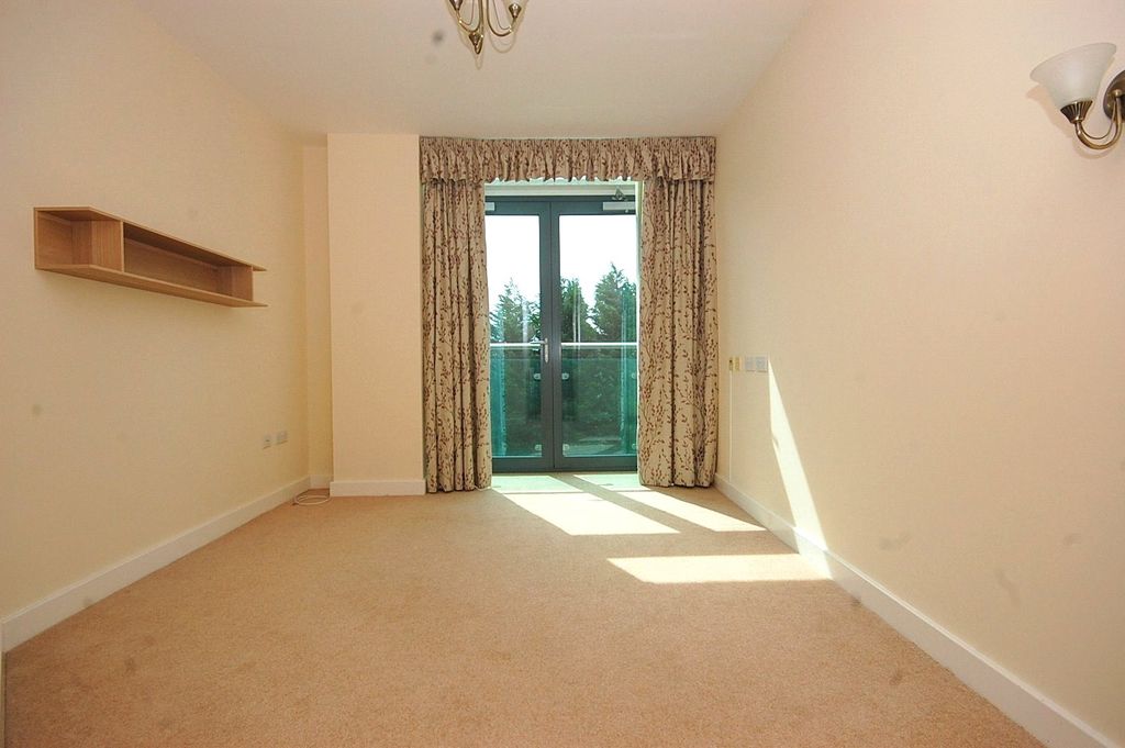 Property photo 3 of 10 Picture No. 01