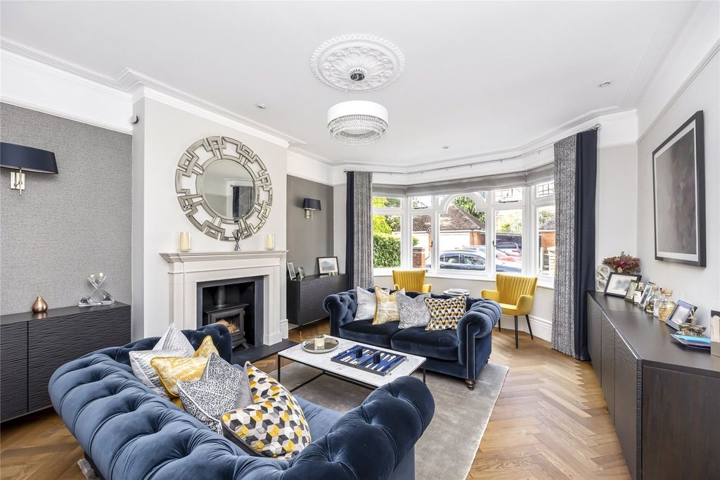 Property photo 3 of 20 Family Room