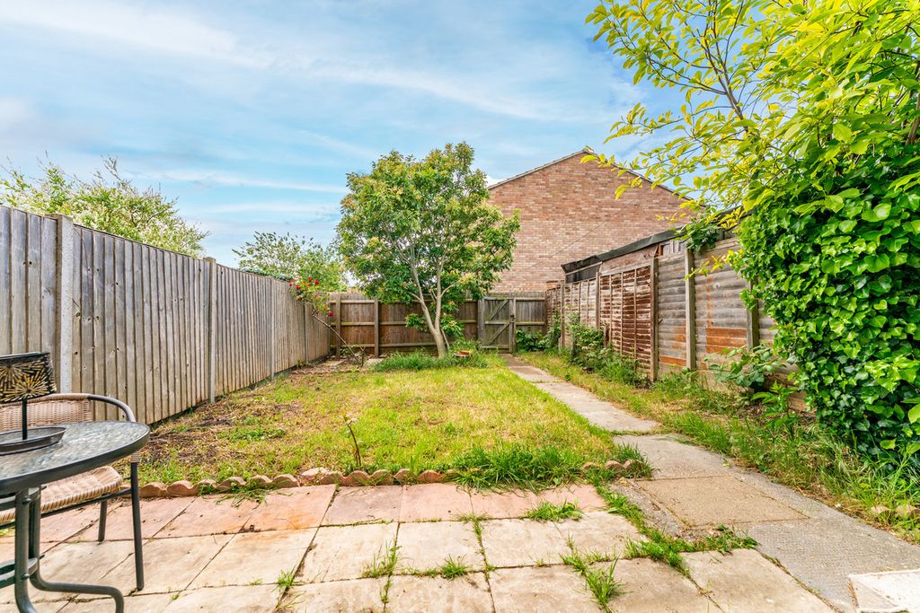 Property photo 2 of 10