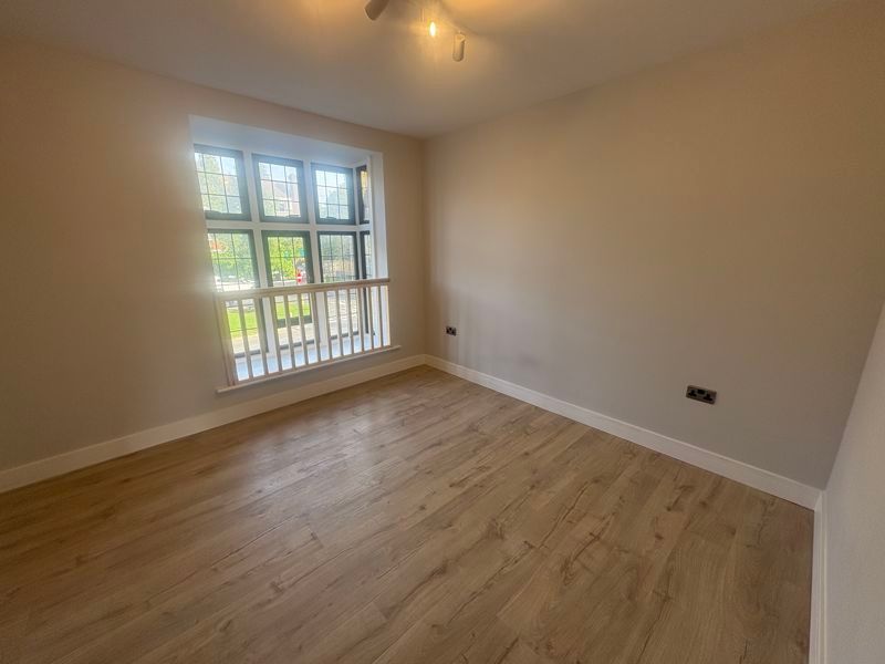 Property photo 3 of 7 Photo 5