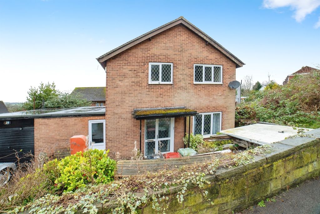 Property photo 1 of 17
