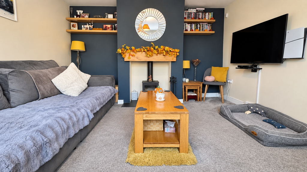 Property photo 1 of 14 02A9Bd10-Afb1-4F3A-B83C-9E7C2D743E53