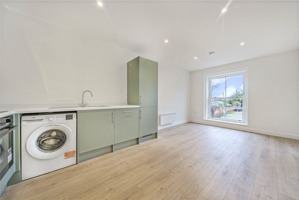 Property photo 2 of 16 Open Plan Living