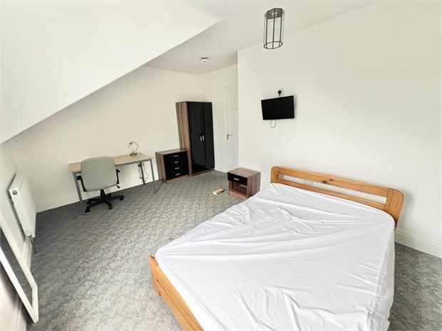 Property photo 3 of 5 Picture 3