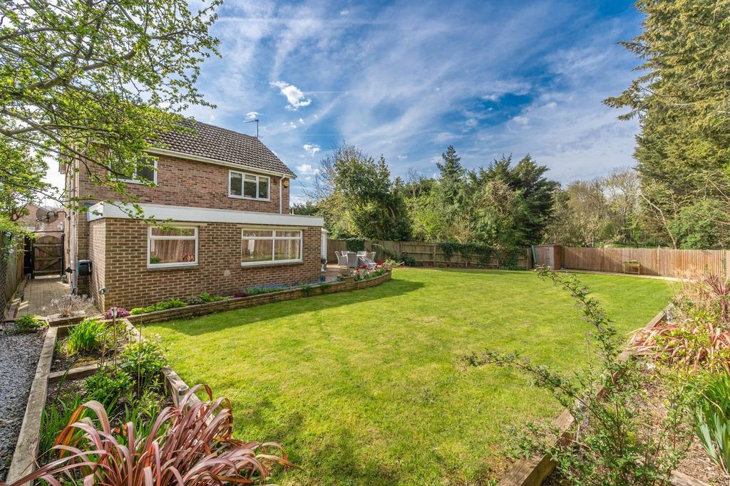 Property photo 1 of 21