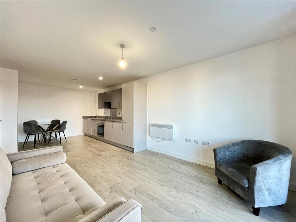 Property photo 2 of 5