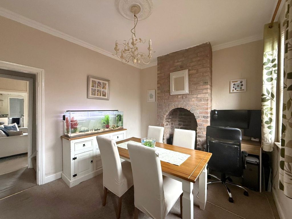 Property photo 2 of 14 Photo 7