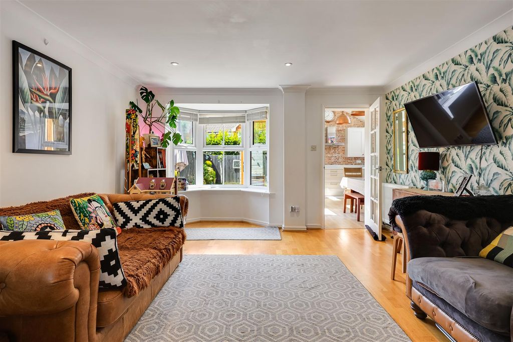 Property photo 3 of 17 Img (14).Jpg