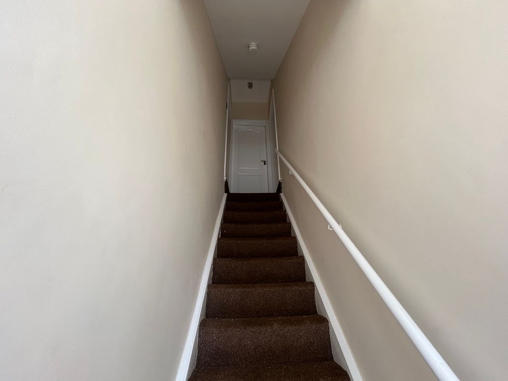 Property photo 2 of 7 View
