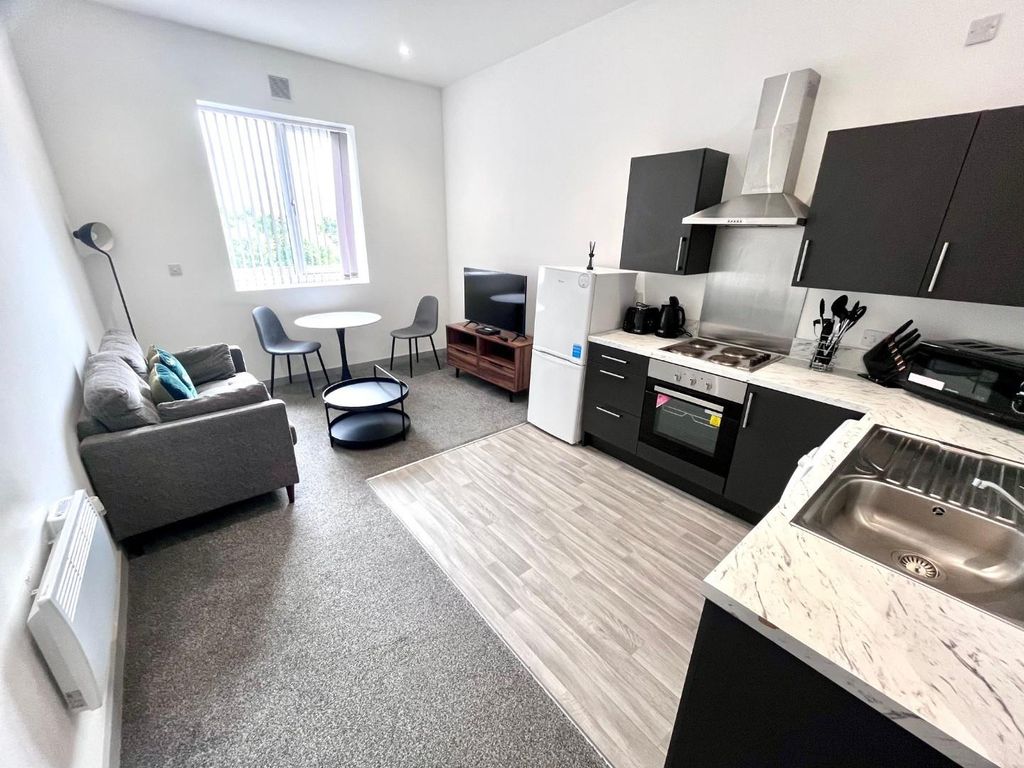 Property photo 3 of 7 Open Plan Lounge Kitchen Diner.Jpg