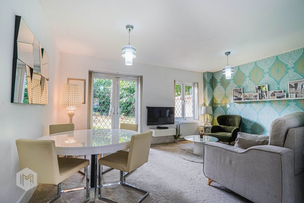 Property photo 2 of 25 Picture No. 05