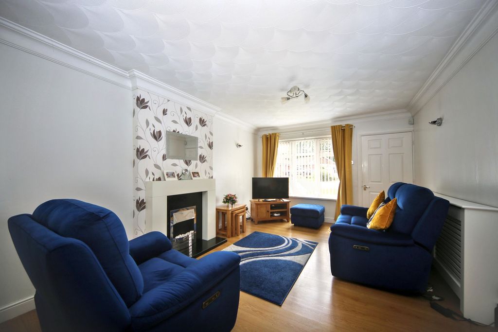 Property photo 2 of 23
