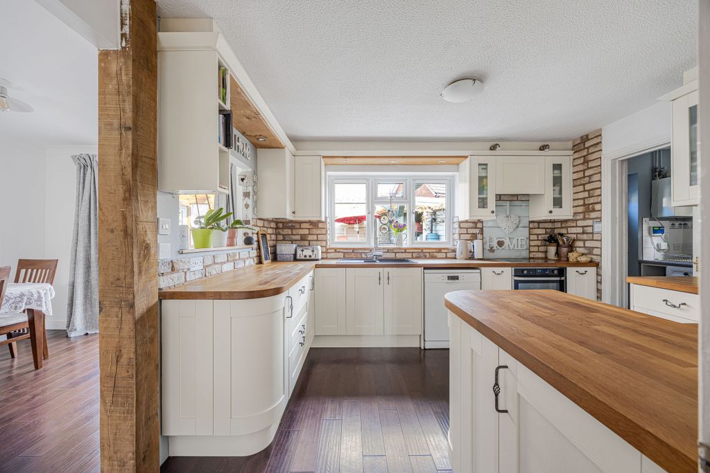 Additional image 8 of 5 bed detached house for saleGodiva Road, Leominster, Herefordshire HR6
