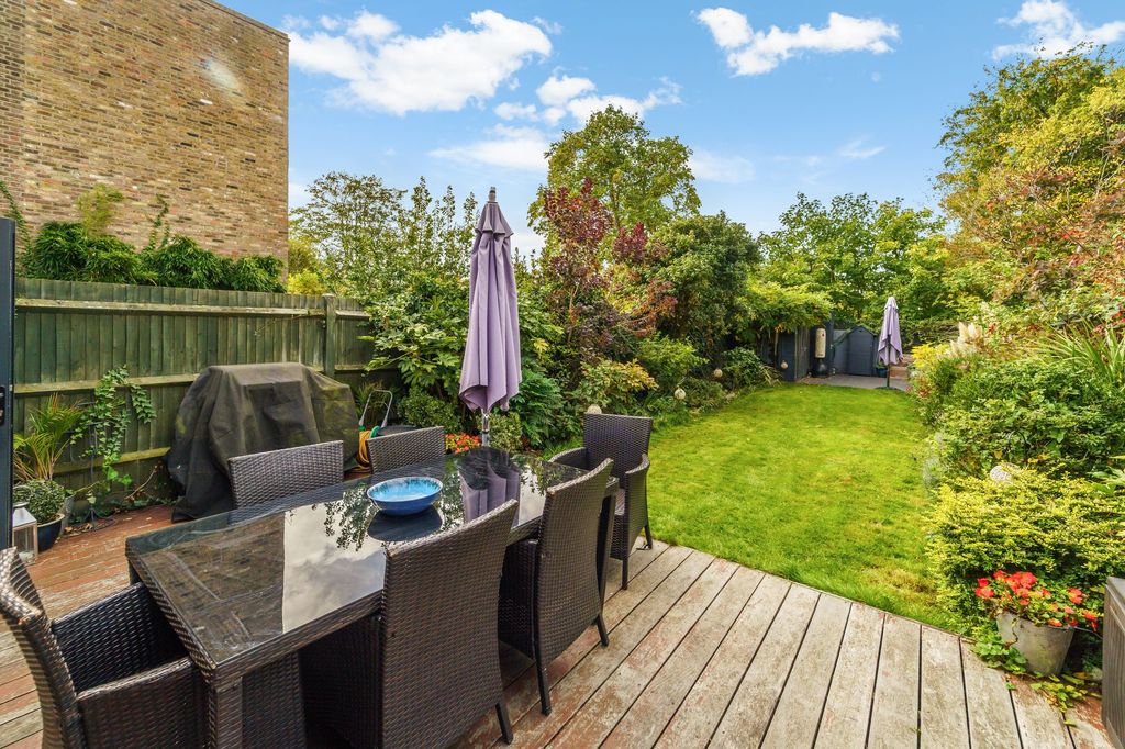 Property photo 3 of 12